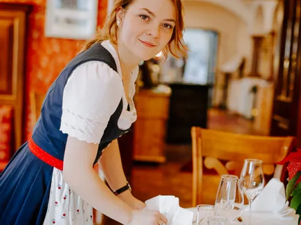 Ausbildungen, Lehre und Praktikum